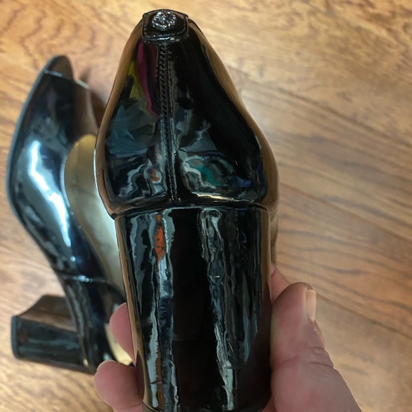 AnnKlein peep toe block heel pumps. Black patent. - Picture 4 of 4